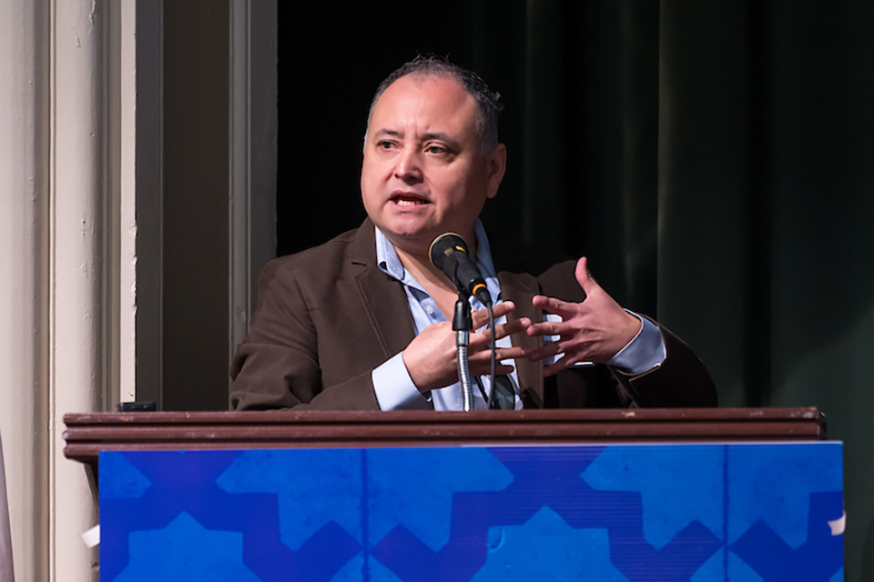 Dr. Mario Gil is an associate professor of Neurosciences and Psychology at the UTRGV Department of Psychological Science and School of Medicine Institute of Neuroscience. He and his team have identified an area in the midbrain that decreases reactivity to a stressor. 